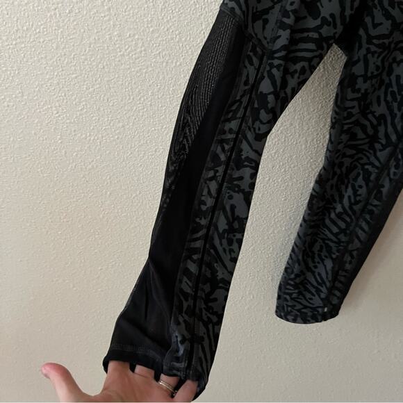 Lululemon Hot To Street Crop Leggings - Biggie Brushed Animal Coal Black 4 - Picture 4 of 8